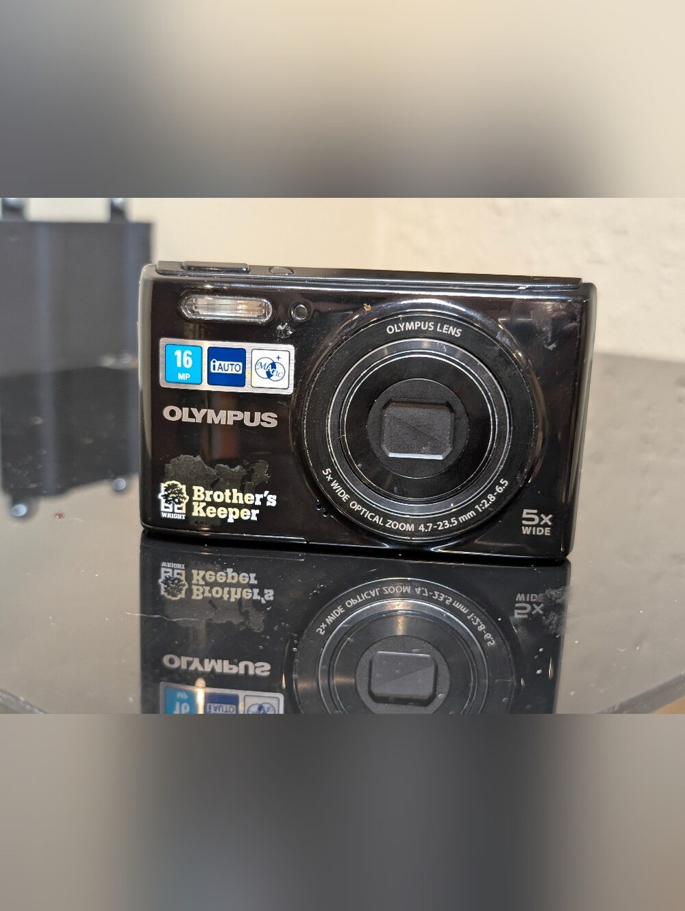 Olympus  VG180 16mp 5× Zoom - Black